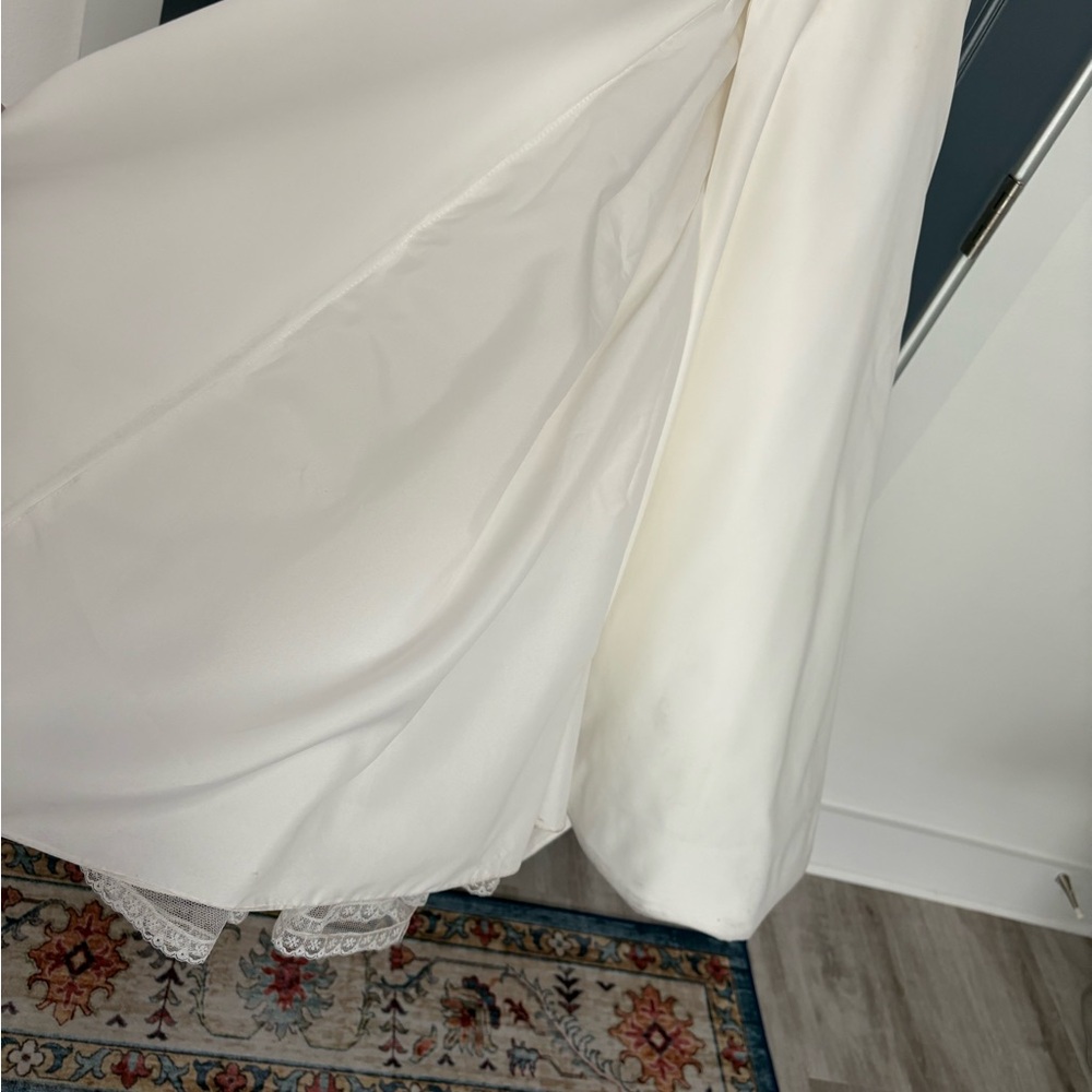 Ball gown wedding dress
(Vow’d wedding dress)
(“The tempting dress”) - Picture 6 of 16